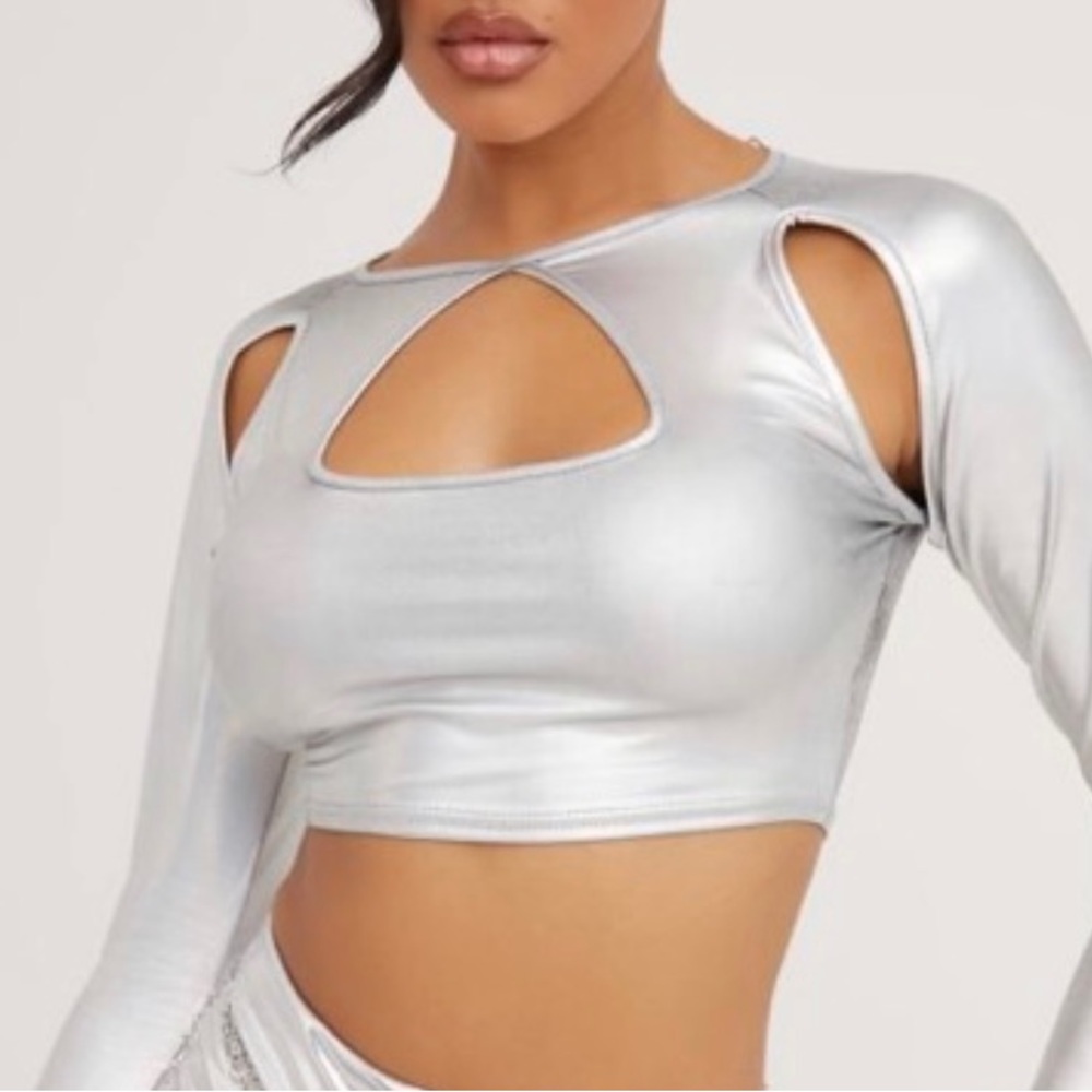 Ego- Long Sleeve Keyhole Cut Out Crop Top, SIZE: US 2, UK 6